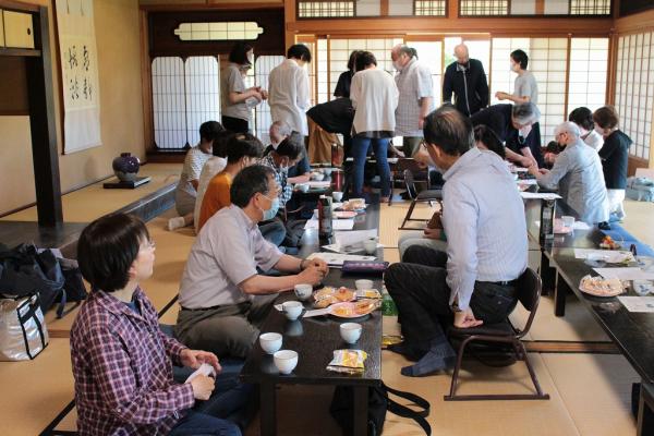 目が不自由な人のために、掲載する画像の説明を記載してください。