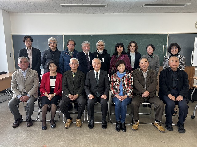 文化連盟の皆さんと大塚市長の写真