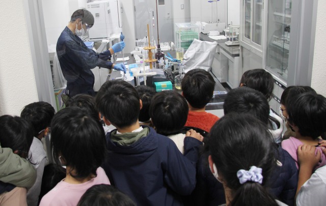 水質検査の様子
