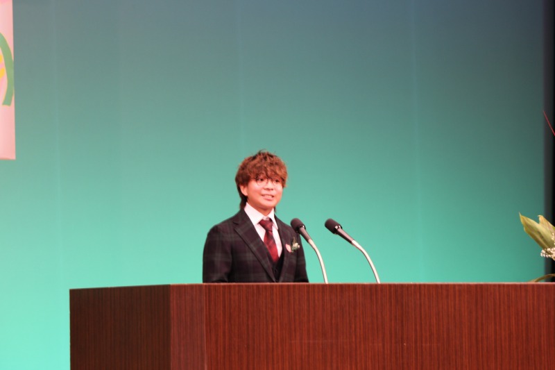 目が不自由な人のために、掲載する画像の説明を記載してください。