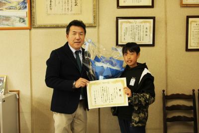 目が不自由な人のために、掲載する画像の説明を記載してください。