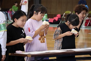 目が不自由な人のために、掲載する画像の説明を記載してください。