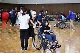 目が不自由な人のために、掲載する画像の説明を記載してください。