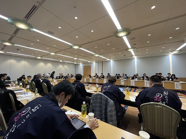 実績報告会の様子