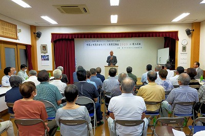 新入校区と市長が意見交換している写真