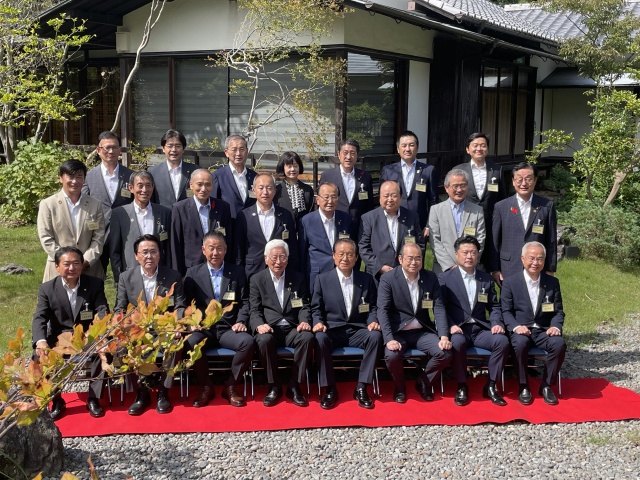 各市市長のみなさんと記念撮影