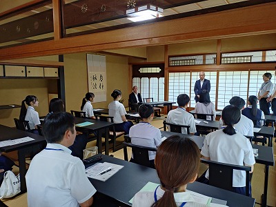 目が不自由な人のために、掲載する画像の説明を記載してください。