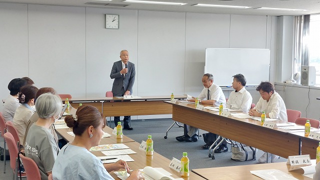 挨拶をする大塚市長