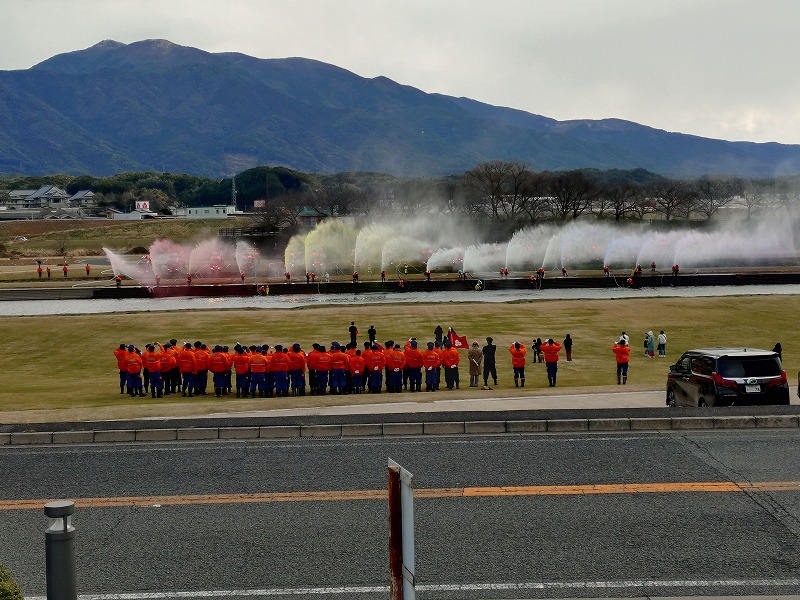 祝賀放水の写真