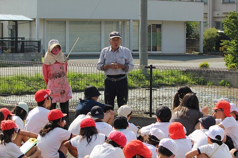 目が不自由な人のために、掲載する画像の説明を記載してください。